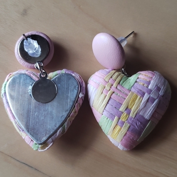 Heart Shaped Earrings NWOT - Picture 3 of 6